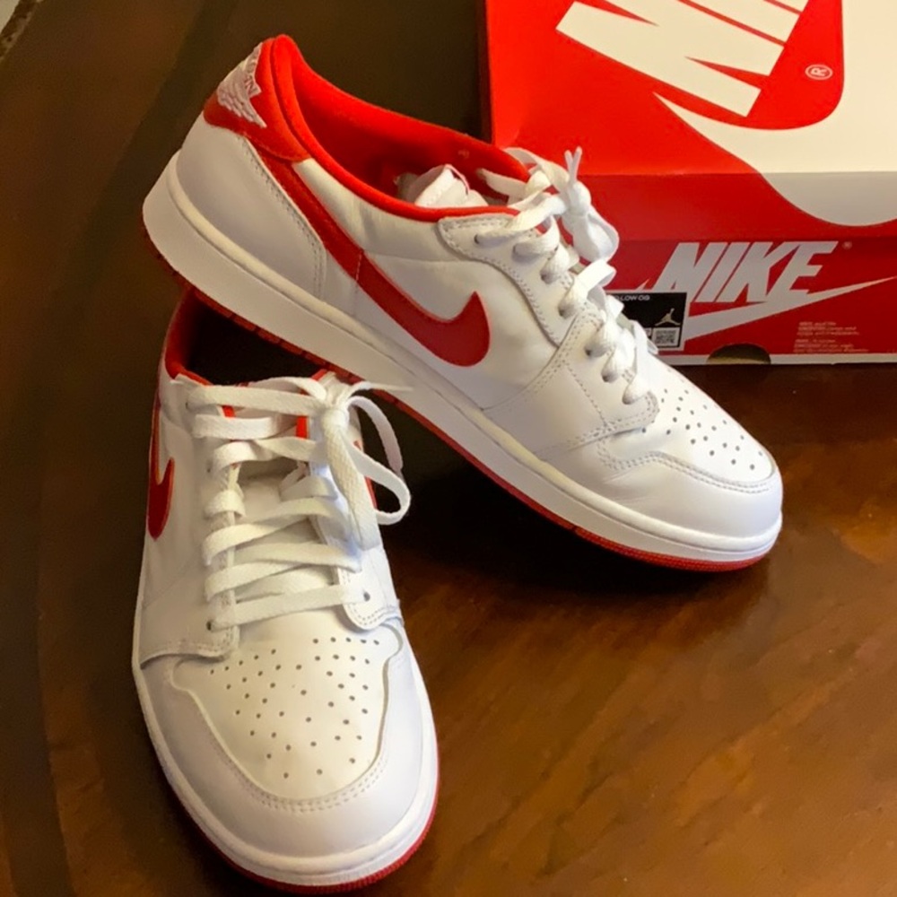 Air Jordan 1 Retro Low OG, Red and White